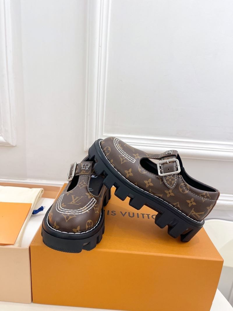 Louis Vuitton Low Shoes